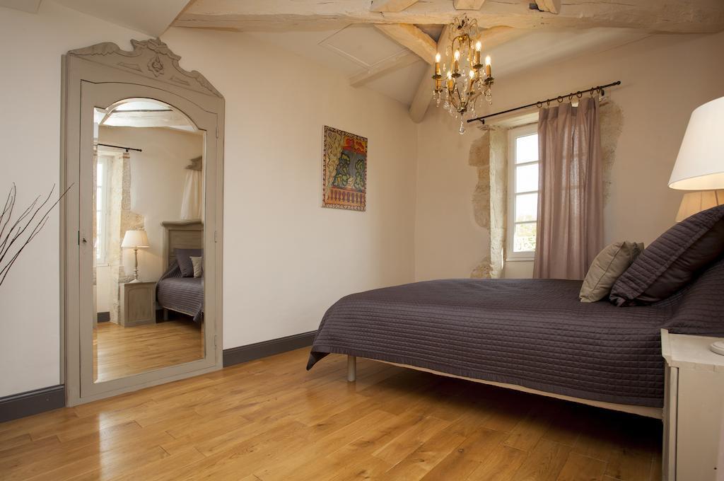 Maison D'Hotes De Charme Les Bruhasses 康顿 客房 照片