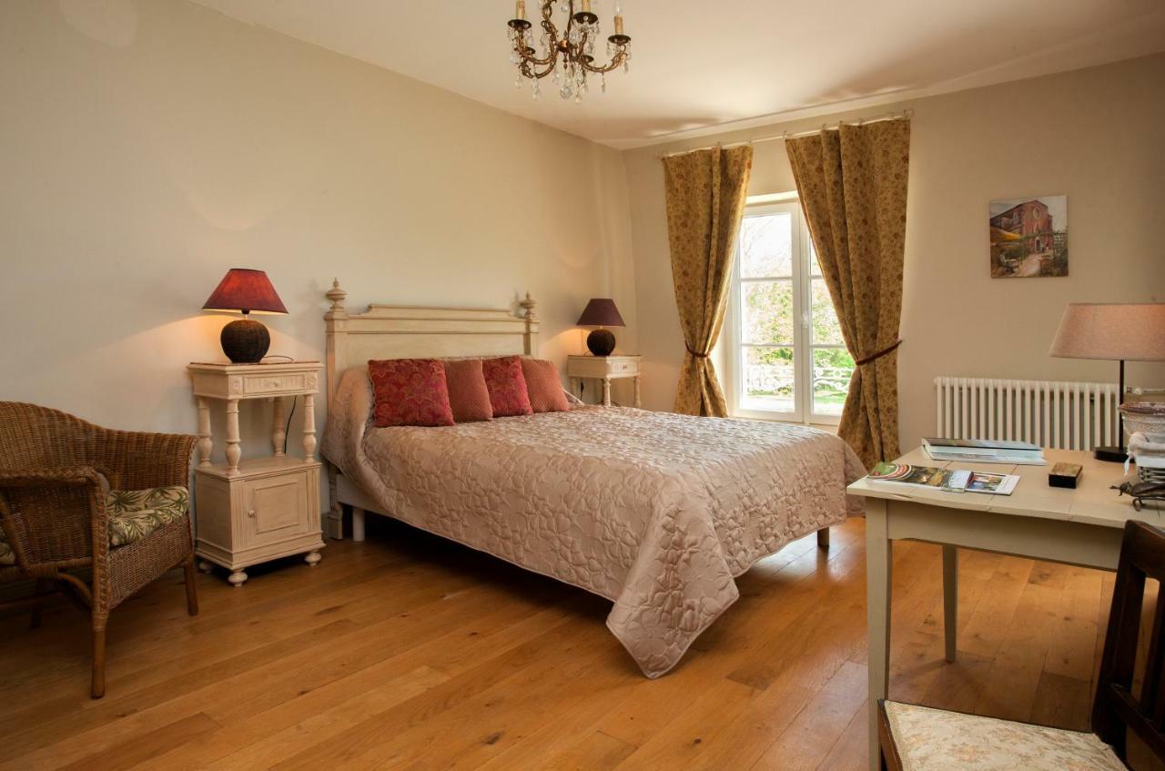 Maison D'Hotes De Charme Les Bruhasses 康顿 外观 照片
